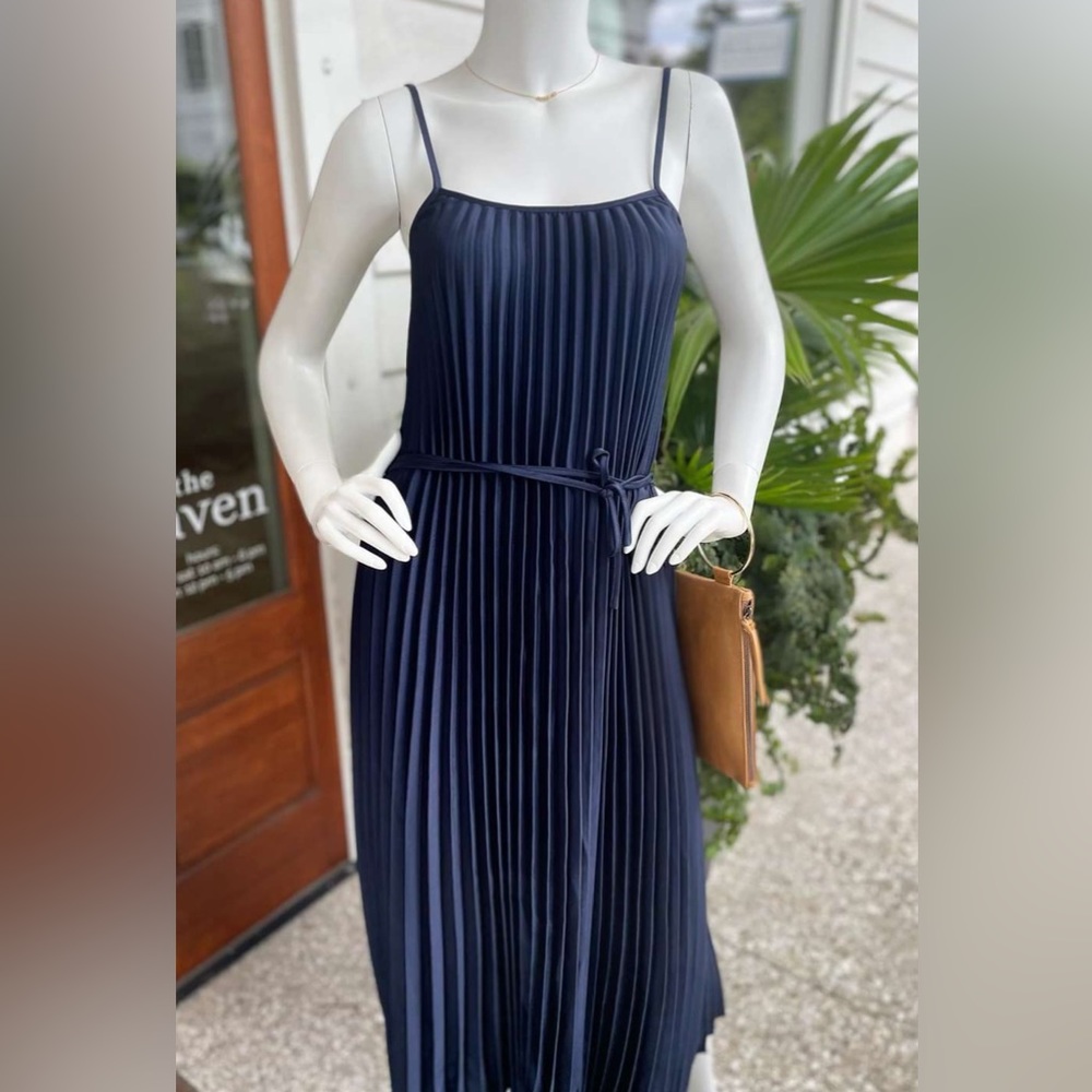Pleated mid-length dress